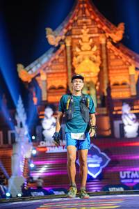 BIB: 945
                            <button type="button" onclick="openModal(22347427)" class="btn btn-primary btn-sm float-right btn-popup" data-toggle="modal" data-target=".modal-high-quality">
                        <i class="fas fa-shopping-cart"></i> Add to Cart
                    </button>
                                            <button type="button" onclick="isThisMe(22347427, true)" class="btn btn-success btn-sm float-right btn-popup btn-isme hidden" data-toggle="tooltip" data-placement="bottom" title="นี่คือรูปของคุณใช่ไหม คลิกที่นี่เพื่อเอาเข้าอัลบั้ม">
                        <i class="fas fa-plus"></i> Add to album
                    </button>
                    <button type="button" onclick="isThisMe(22347427, false)" class="btn btn-warning btn-sm float-right btn-popup btn-isnotme hidden">
                        <i class="fas fa-ban"></i> Remove from album
                    </button>